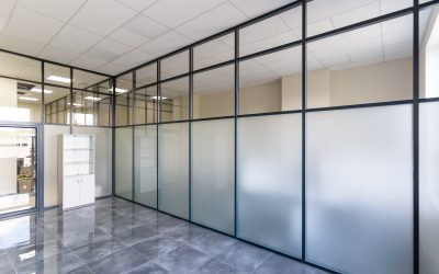 Composite, Glass or Stud: Choosing the right partitioning system for your office